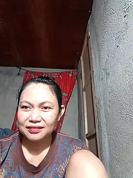 Everleigh mom online show from 8, 10, 2025