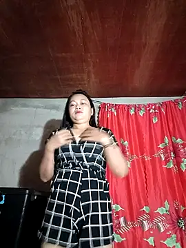 Everleigh mom online show from 9, 10, 2025