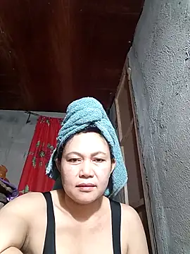 Everleigh mom online show from 30, 10, 2025