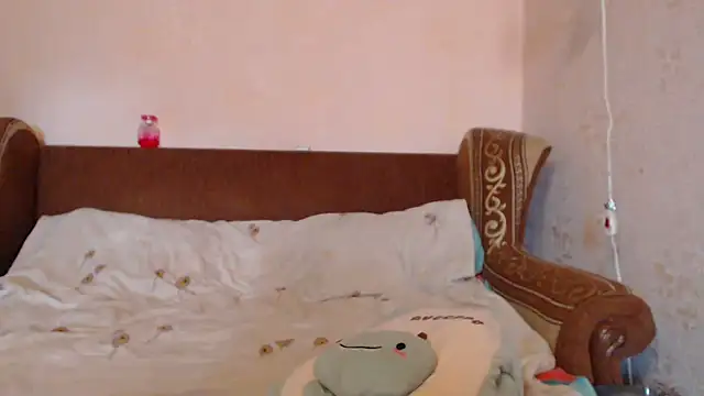 Snapshot of Veronica-Luxs chatting on 15, 10, 2025 Veronica-Luxs online show from 15, 10, 2025