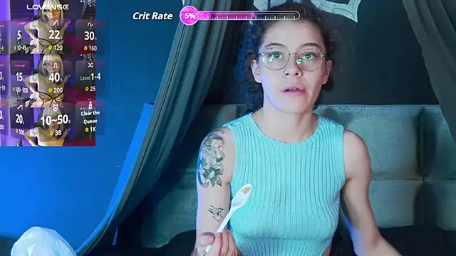 Snapshot of RavennMoonn chatting on 27, 9, 2025 RavennMoonn online show from 27, 9, 2025