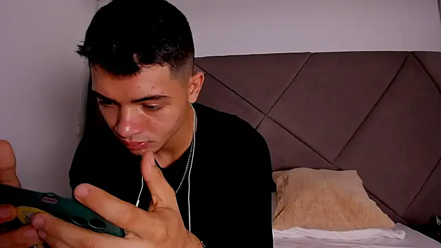 andrew colleman online show from 16, 9, 2025