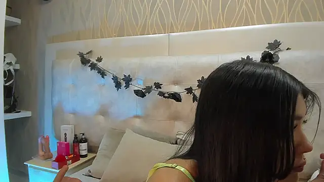 AbbyBeck online show from 19, 11, 2025