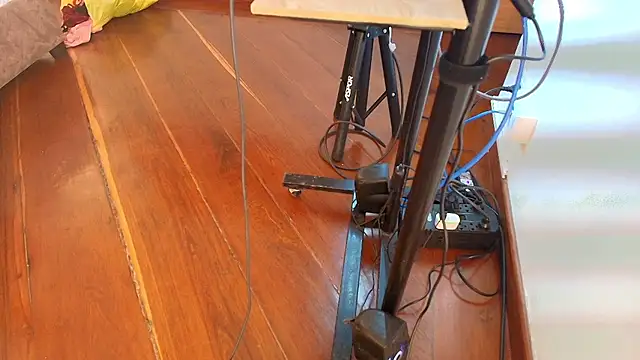 Snapshot of zarah_andrew__ chatting on 21, 11, 2025 zarah andrew online show from 21, 11, 2025