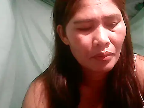 Snapshot of Juicy_69xx chatting on 10, 9, 2025 Juicy 69xx online show from 10, 9, 2025