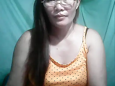 Snapshot of Juicy_69xx chatting on 24, 9, 2025 Juicy 69xx online show from 24, 9, 2025
