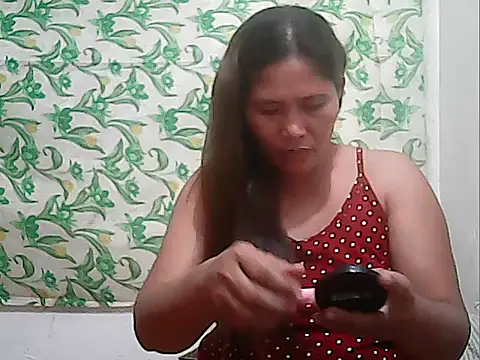 Snapshot of Juicy_69xx chatting on 16, 1, 2026 Juicy 69xx online show from 16, 1, 2026