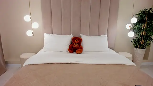 NancyJonson online show from 20, 9, 2025