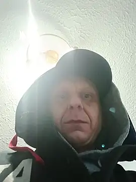 Snapshot of Thoma9034 chatting on 9, 11, 2025 Thoma9034 online show from 9, 11, 2025