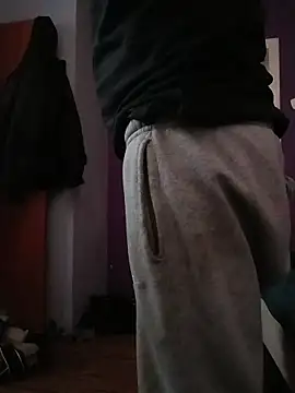 Snapshot of Thoma9034 chatting on 12, 11, 2025 Thoma9034 online show from 12, 11, 2025