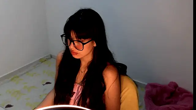 Snapshot of meganmiauu chatting on 23, 5, 2026 meganmiauu online show from 23, 5, 2026