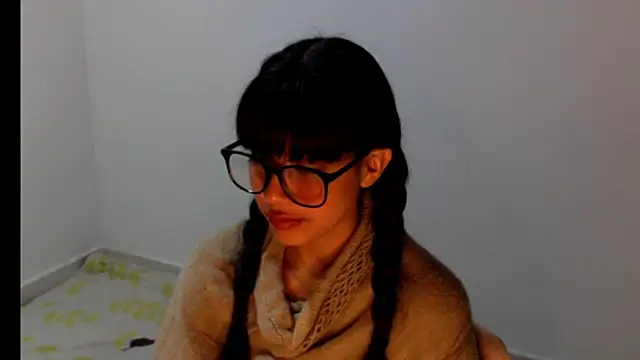 Snapshot of meganmiauu chatting on 8, 6, 2026 meganmiauu online show from 8, 6, 2026