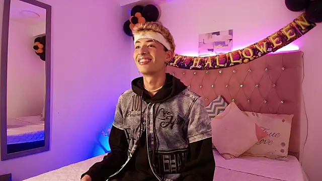 Snapshot of OzorioDany chatting on 15, 10, 2025 OzorioDany online show from 15, 10, 2025