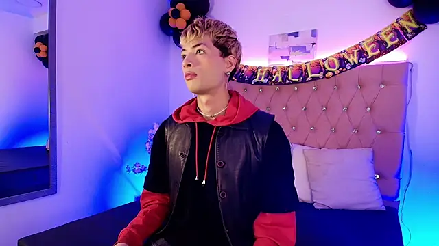 Snapshot of OzorioDany chatting on 19, 10, 2025 OzorioDany online show from 19, 10, 2025