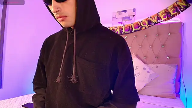 Snapshot of OzorioDany chatting on 21, 10, 2025 OzorioDany online show from 21, 10, 2025