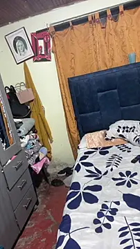 EmilyDuran  online show from 7, 4, 2026