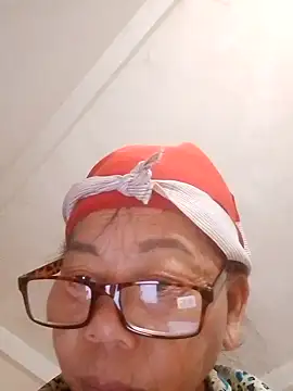 VangLe73 online show from 8, 10, 2025