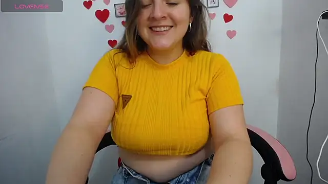 Pregnant Kloe online show from 10, 6, 2026