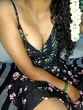 Snapshot of Tamilpallavi chatting on 6, 11, 2025 Tamilpallavi online show from 6, 11, 2025