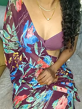 Snapshot of Tamilpallavi chatting on 18, 11, 2025 Tamilpallavi online show from 18, 11, 2025