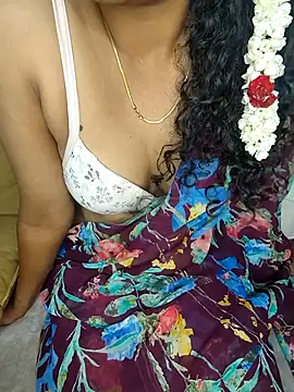 Snapshot of Tamilpallavi chatting on 22, 11, 2025 Tamilpallavi online show from 22, 11, 2025