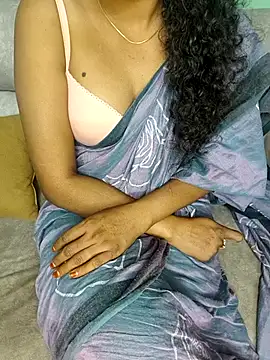 Snapshot of Tamilpallavi chatting on 5, 1, 2026 Tamilpallavi online show from 5, 1, 2026