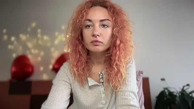 Reddgiirl online show from 3, 3, 2026