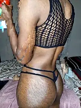 Unique05 online show from 25, 11, 2025