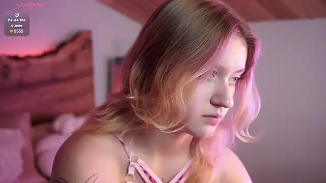 Nerissa xo online show from 12, 10, 2025