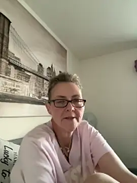 Curvy-Jinx online show from 7, 1, 2026