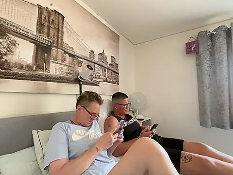 Snapshot of Curvy-Jinx chatting on 8, 7, 2026 Curvy-Jinx online show from 8, 7, 2026