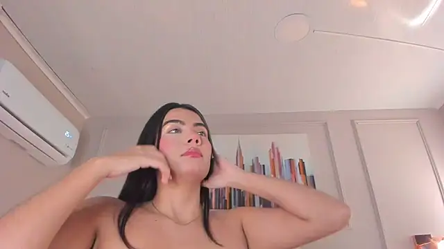 Snapshot of mia_kisses2 chatting on 24, 6, 2026 mia kisses2 online show from 24, 6, 2026