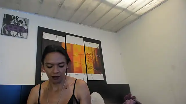 Snapshot of MeganRhyder chatting on 3, 6, 2026 MeganRhyder online show from 3, 6, 2026