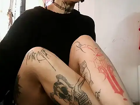 Snapshot of muscle_mommyy chatting on 16, 9, 2025 muscle mommyy online show from 16, 9, 2025