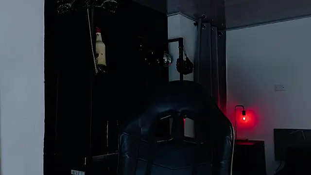 Angelabl0odborne online show from 19, 10, 2025