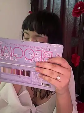 Kitty yukimura online show from 27, 9, 2025