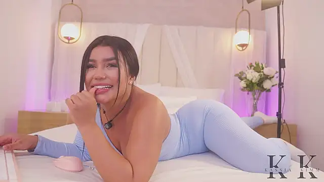 Snapshot of kassia_kim chatting on 24, 2, 2026 kassia kim online show from 24, 2, 2026