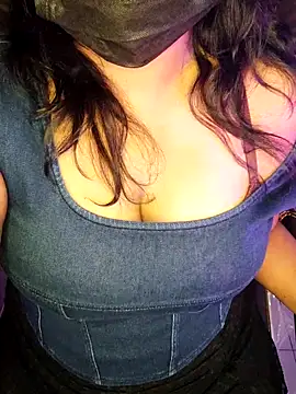 darling devil online show from 11, 11, 2025