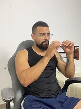 Snapshot of vincentjaxon chatting on 9, 3, 2026 vincentjaxon online show from 9, 3, 2026