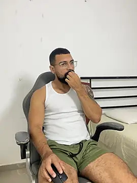 Snapshot of vincentjaxon chatting on 13, 3, 2026 vincentjaxon online show from 13, 3, 2026