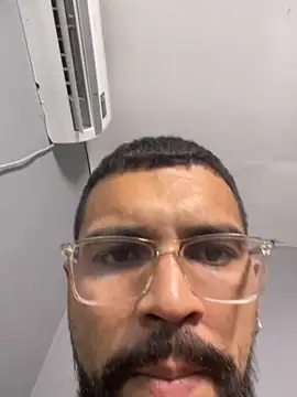 Snapshot of vincentjaxon chatting on 2, 4, 2026 vincentjaxon online show from 2, 4, 2026