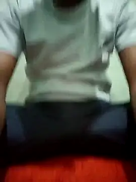 Snapshot of monubigcoock chatting on 2, 12, 2025 monubigcoock online show from 2, 12, 2025