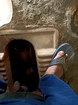 Snapshot of monubigcoock chatting on 4, 4, 2026 monubigcoock online show from 4, 4, 2026