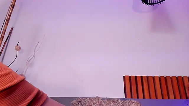 LunaAspen  online show from 11, 4, 2026