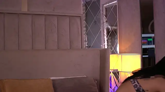 Snapshot of FrancescaDante chatting on 16, 10, 2025 FrancescaDante online show from 16, 10, 2025