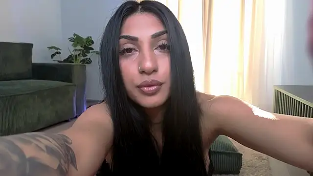 EmaHallee online show from 3, 6, 2026