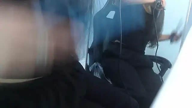 victoria hernandez t  online show from 24, 2, 2026