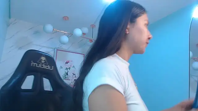 victoria hernandez t  online show from 10, 4, 2026