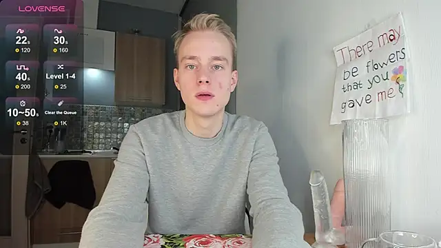 Snapshot of Kevin_Young_Cat chatting on 29, 10, 2025 Kevin Young Cat online show from 29, 10, 2025