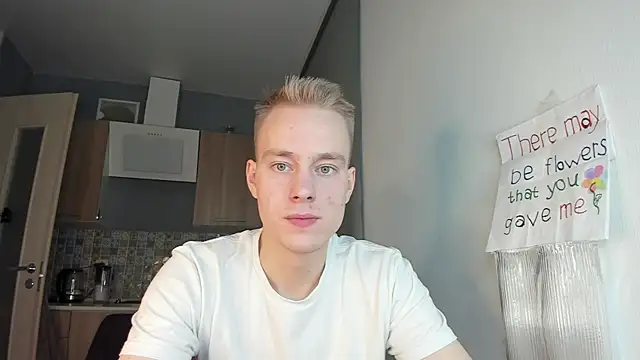 Snapshot of Kevin_Young_Cat chatting on 2, 11, 2025 Kevin Young Cat online show from 2, 11, 2025